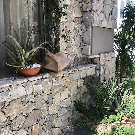 Guest House Pauline Kos Bagian luar foto