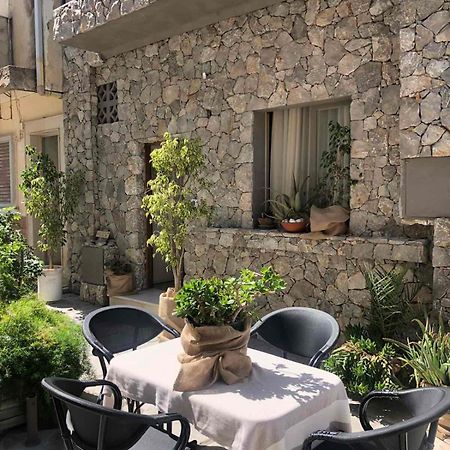Guest House Pauline Kos Bagian luar foto