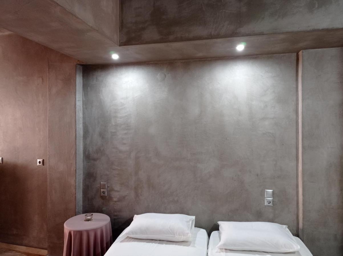 Guest House Pauline Kos Bagian luar foto