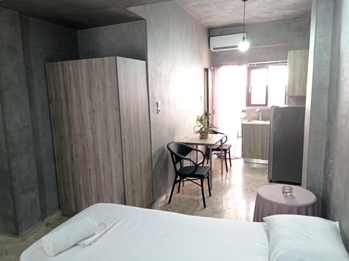 Guest House Pauline Kos Bagian luar foto