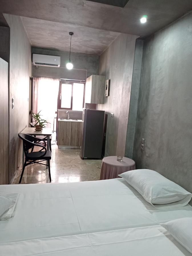 Guest House Pauline Kos Bagian luar foto
